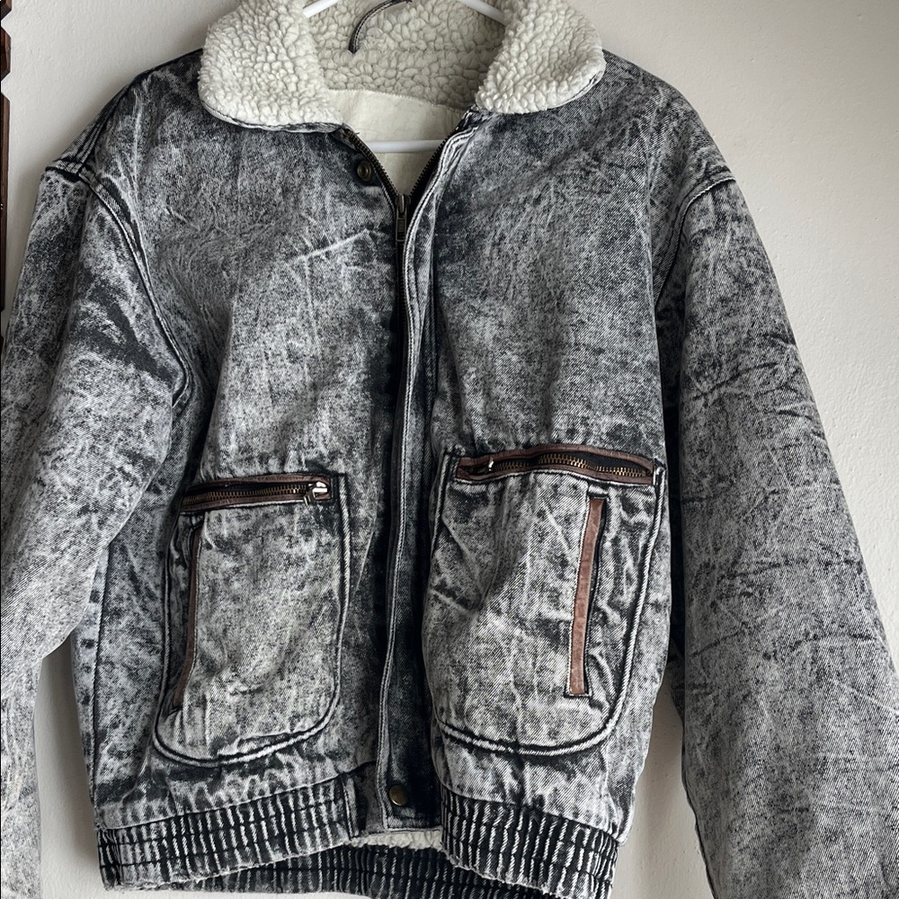 80’s Le Tigre Style Acid Washed Denim Jacket with Sherpa Collar